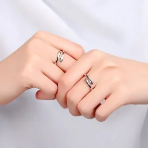 CZTICLE® Embrace Hug Couple Ring (1Pair)